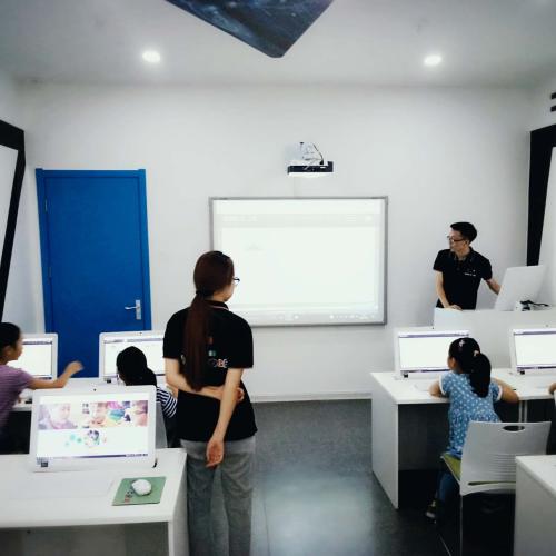 南京建鄴區少兒編程培訓學校